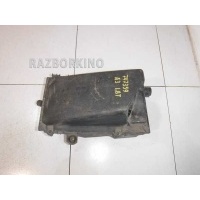 Корпус воздушного фильтра Audi TT 8N 8L9133837A