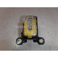 Петля двери задней правой верхняя Renault Laguna 3 BT 824000009R