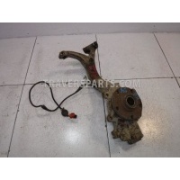 Кулак передний правый Audi A4 B5 8D0407258AE