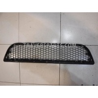 Решетка бампера Renault Sandero 1 8200735103