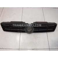 Решетка радиатора Volkswagen Jetta 6 5C6853651AZLL