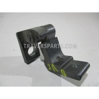 Петля двери задней левой верхняя Audi A6 C5 4B0833401B