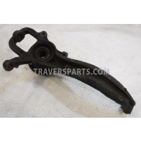 Кулак передний правый Volkswagen Touareg 1 7L 2002-2010 95534115610