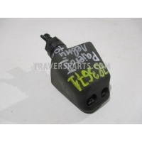 Форсунка омывателя фар левая Mitsubishi Montero 2 V20 V30 V40 MB623279