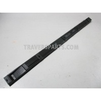 Кронштейн накладки порога Mercedes W164 ML A1646981030