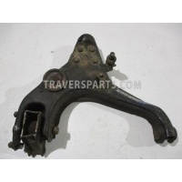 Рычаг передний правый нижний Mitsubishi Montero 3 V60 V70 MB860832