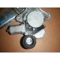 Моторчик заднего левого стеклоподъемника Toyota Land Cruiser 150 Prado J150 8571075030
