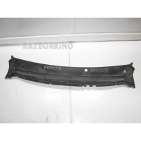 Водосток лобового стекла (жабо) Ford Focus 2 1437467