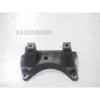 Кронштейн КПП Mercedes W203 C 2000-2008 A1402421340