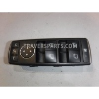 Блок управления стеклоподъемниками и зеркалами Mercedes C117 CLA A1669054400