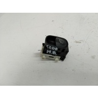 Кнопка управления стеклоподъемниками Правая Зад. Mercedes W203 2003 A2038200210