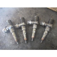 Форсунка Volkswagen Passat 2006 038130073be