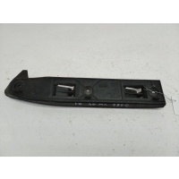 Крепление бампера Правая Перед. Volkswagen Golf-4 2002 1J0807184A