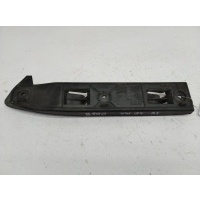 Крепление бампера Правая Перед. Volkswagen Golf-4 2000 1J0807184A