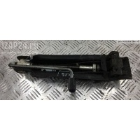 Домкрат Audi A3 8P (2003-2012) 2004 1K0011031C