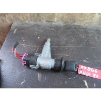 Замок зажигания Audi 80 1994 893905851d