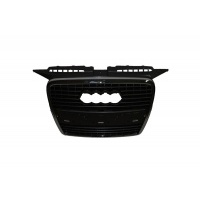 Решетка радиатора передняя audi a3 2003 - 2008