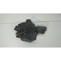 Корпус воздушного фильтра Nissan Primera P12 2002-2007 2004