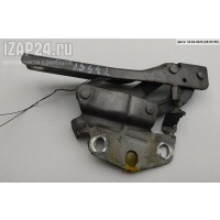 Петля (кронштейн) капота Левая Volkswagen Passat B7 2010 3AA823301