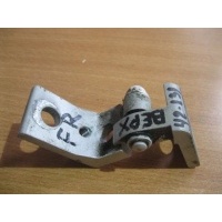 Петля двери передней правой верхняя Skoda Octavia (A5 1Z-) 2004-2013 2006 6Y0833402C