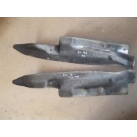 Пыльник (кузов наружные) Skoda Octavia (A5 1Z-) 2004-2013 2006 1Z0821111