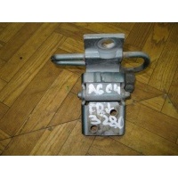 Петля двери передней правой нижняя Audi 100 (C4) 1991-1994 4A0831412D