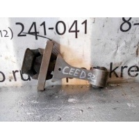 Подушка двигателя Ceed (12-) нижн б\у