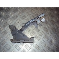 Петля капота Actyon New\Korando C (10-14) пер R б\у