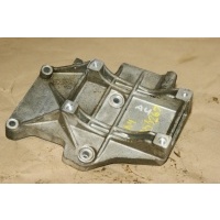 Кронштейн компрессора кондиционера Audi A4 B5 058260885C