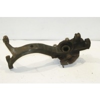 Кулак передний правый Volkswagen A6 C5 8D0407258AL