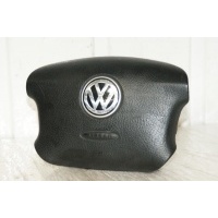 Подушка безопасности в руль Volkswagen Passat B5 3B0880201M