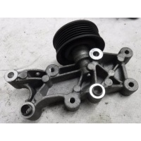Кронштейн паразитного ролика Land Rover Range Rover Evoque LR056659