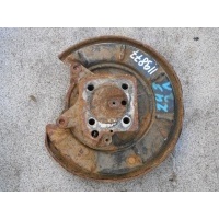 Кулак задний левый Mercedes W245 B A1699810027