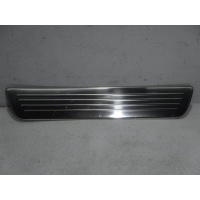 Накладка на порог внутренняя Mercedes C117 CLA A2466800435