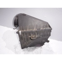 Корпус воздушного фильтра BMW 7 E38 13711432823