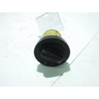 Переключатель света BMW 7 E38 61318352215