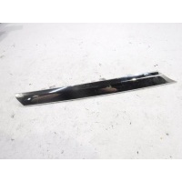 Накладка решетки радиатора Mercedes X166 GL A1668880985