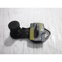 Петля замка капота Mercedes C209 CLK A2038800460