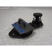 Петля замка капота Mercedes C209 CLK A2038800460