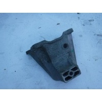 Кронштейн КПП BMW 5 E60/E61 22316761108