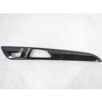 Накладка дверной обшивки Mercedes W166 ML A1667201622