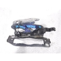 Петля капота правая Mercedes C218 CLS A2048800828