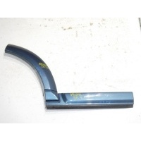 Накладка двери задней правой Land Rover Discovery 4 DGP000145PCL