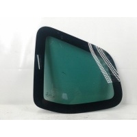 стекло собачника Renault Duster 833072543R