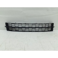 Решетка бампера Skoda Rapid 60U8536779B9