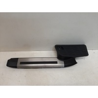 Накладка порога внутренняя Нижн. Lexus LX 3 2007-2019 6794060021C0