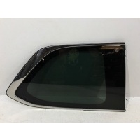 стекло Z62 2010- 833011LA0A