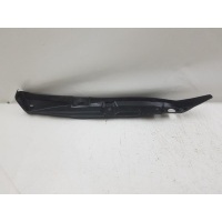 Пыльник крыла Mercedes-Benz C-Class W203 A2038890125