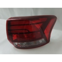 Фонарь Mitsubishi Outlander 3 8330B174