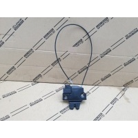 замок крышки багажника Toyota Camry V70 64600-33150